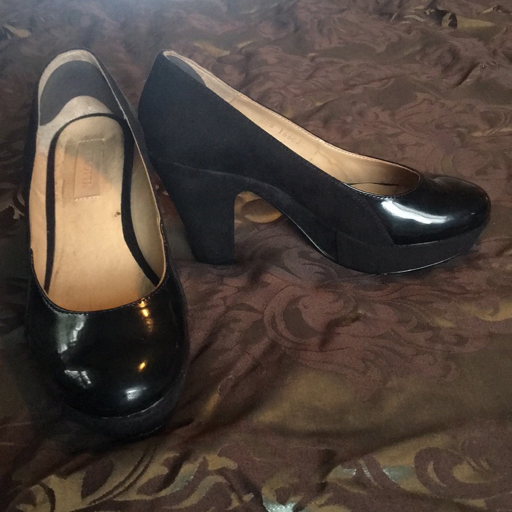Vigotti Black Patent and Suede Heels
